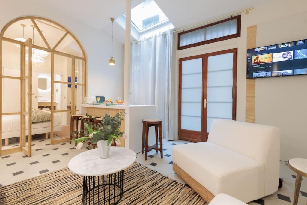 New Luxury And Cozy Apartment - Notre Dame Paris Bagian luar foto